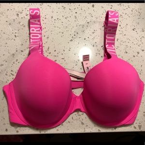 Victoria’s Secret Lightly Lined Demi T-Shirt Bra
